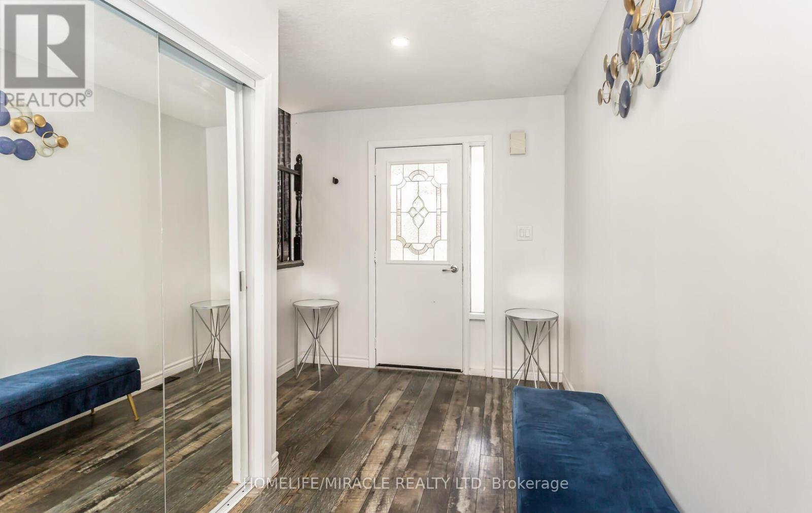 Photo 7 of 1756 Briarwood Drive, Cambridge ON