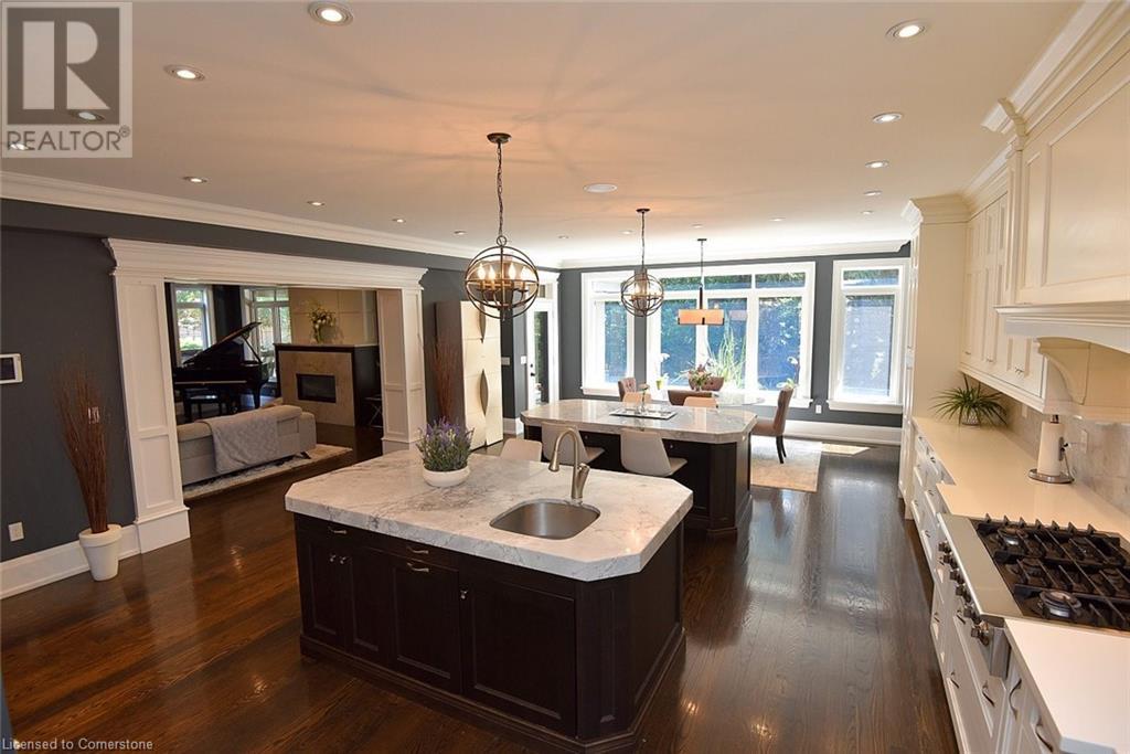 Photo 14 of 4180 Lakeshore Road, Burlington ON