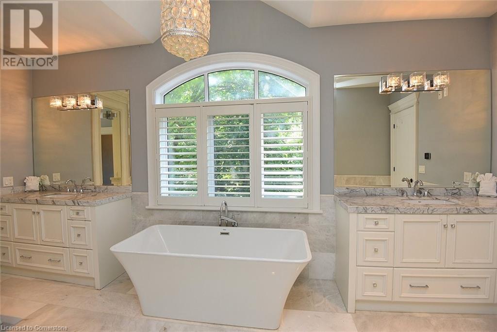 Photo 21 of 4180 Lakeshore Road, Burlington ON
