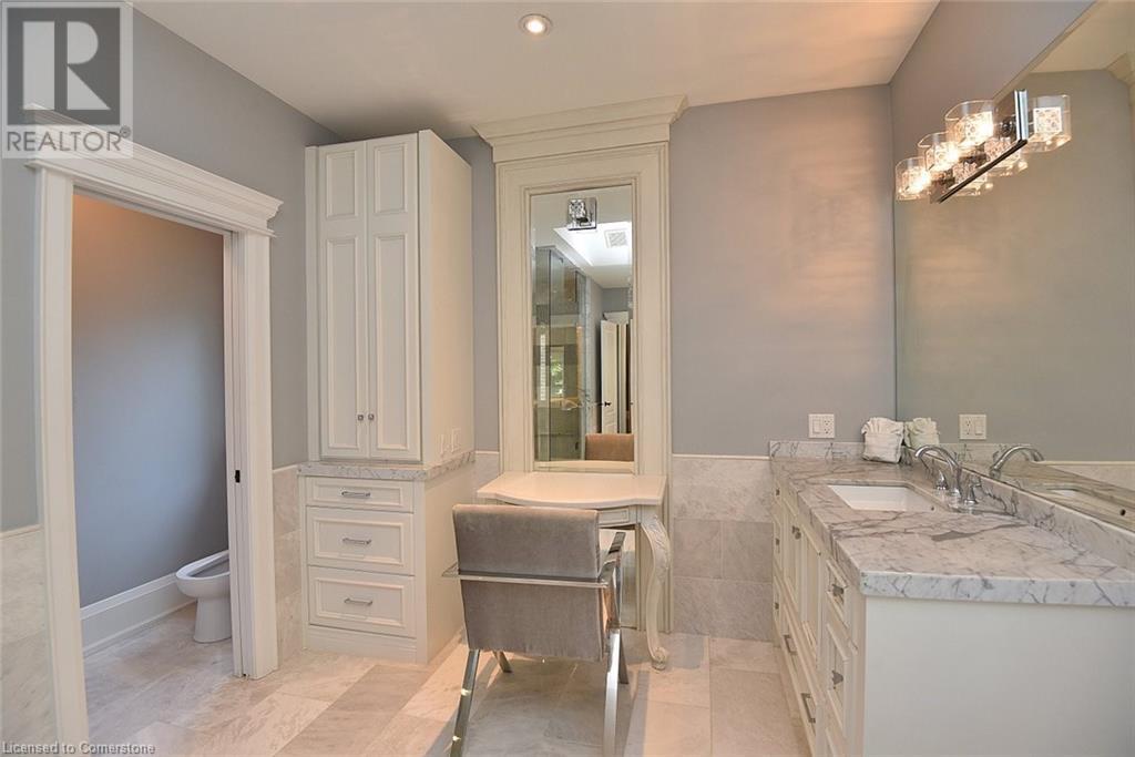 Photo 23 of 4180 Lakeshore Road, Burlington ON