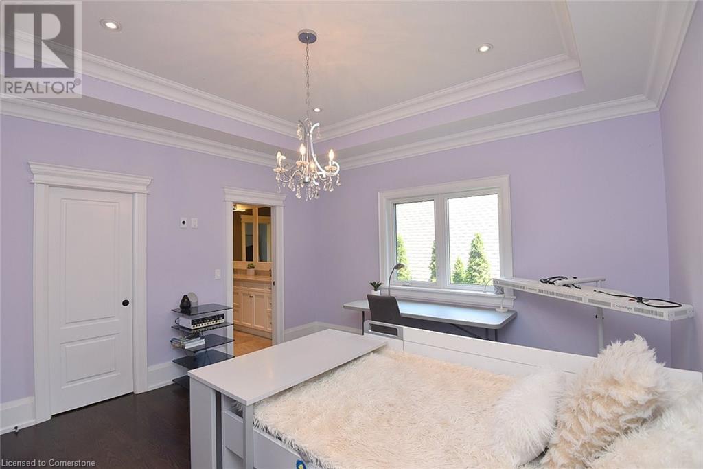 Photo 25 of 4180 Lakeshore Road, Burlington ON
