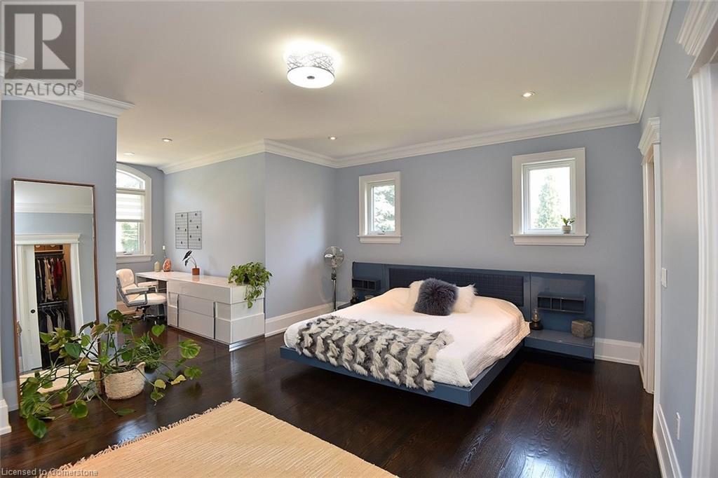Photo 27 of 4180 Lakeshore Road, Burlington ON