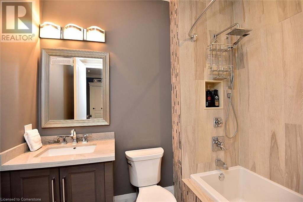 Photo 29 of 4180 Lakeshore Road, Burlington ON
