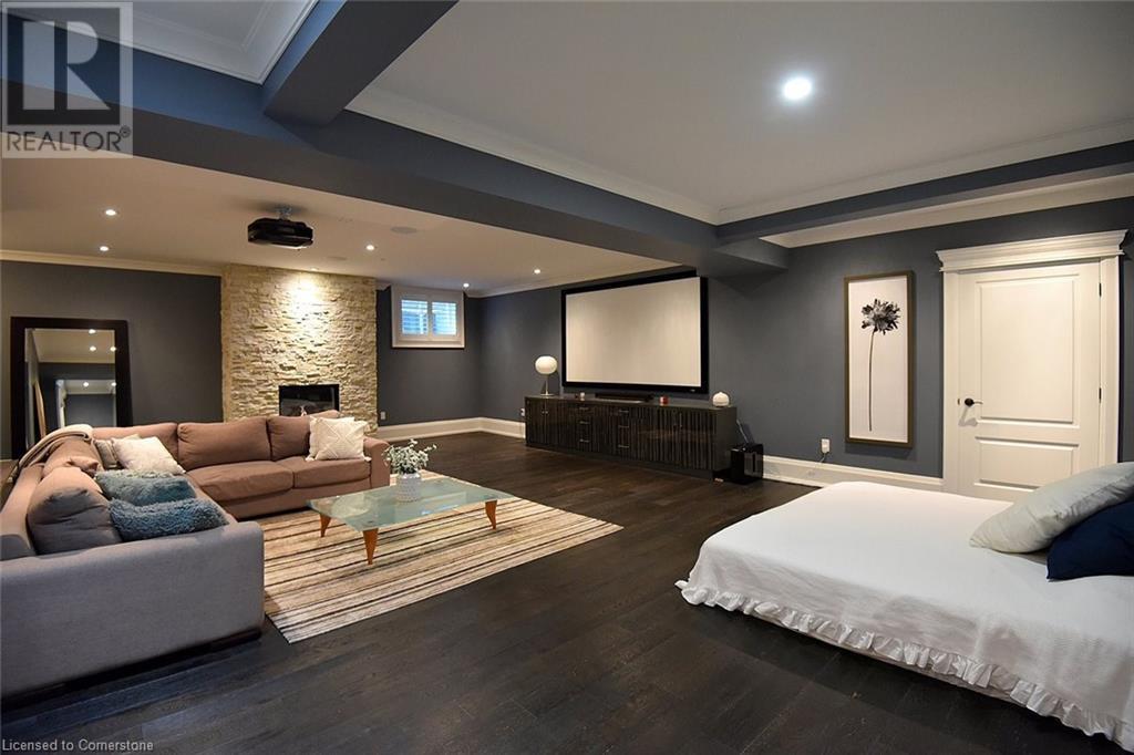 Photo 32 of 4180 Lakeshore Road, Burlington ON
