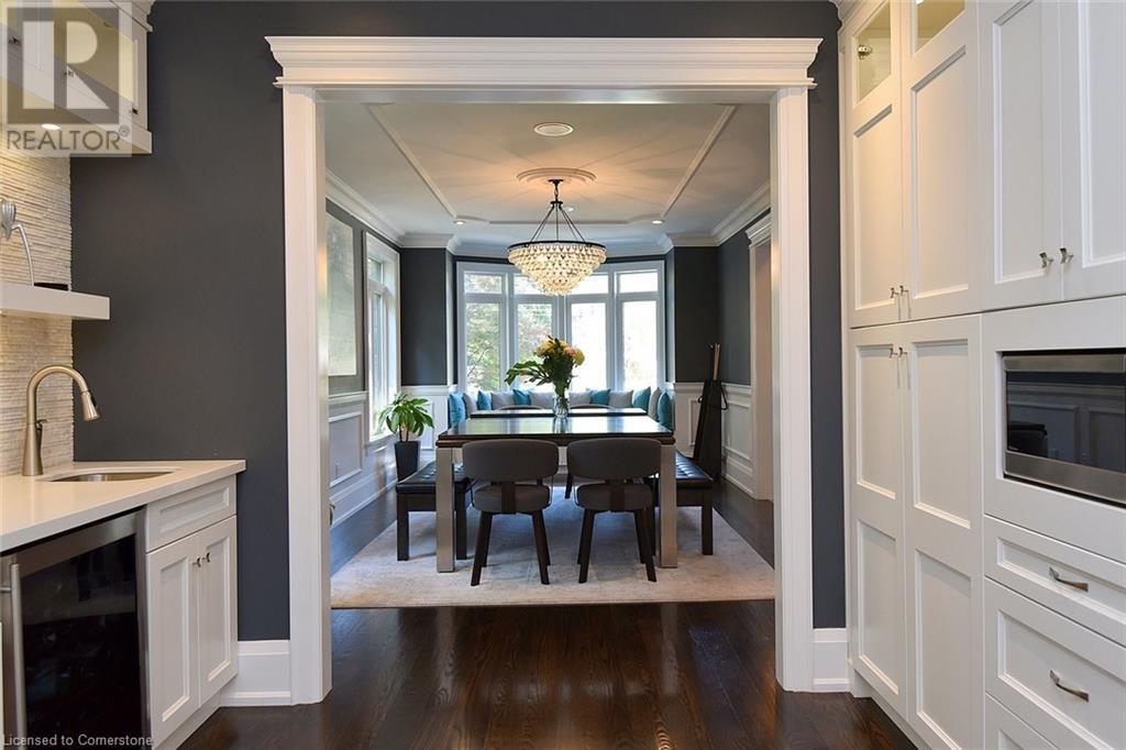 Photo 7 of 4180 Lakeshore Road, Burlington ON