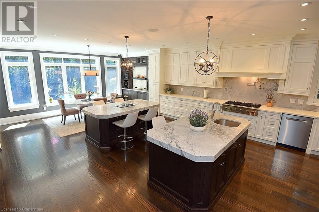 Photo 8 of 4180 Lakeshore Road, Burlington ON