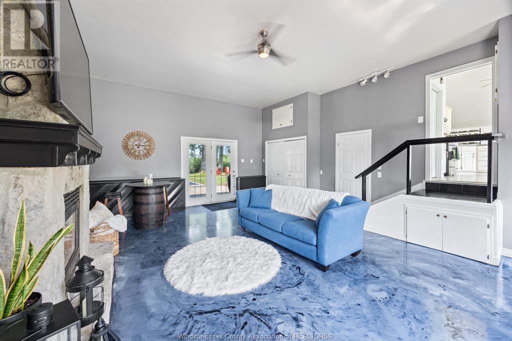 Photo 33 of 472 Lakewood Drive, Amherstburg ON