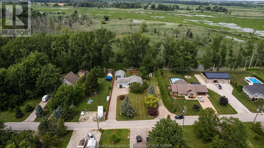 Photo 27 of 472 Lakewood Drive, Amherstburg ON
