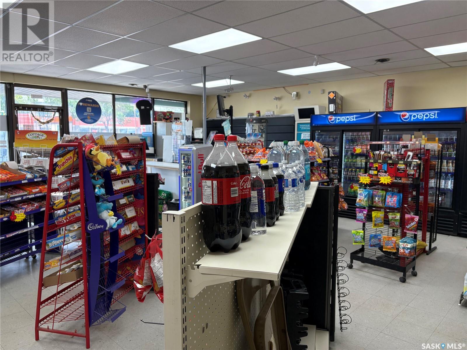 Photo 9 of 1604 Idylwyld Drive N, Saskatoon SK