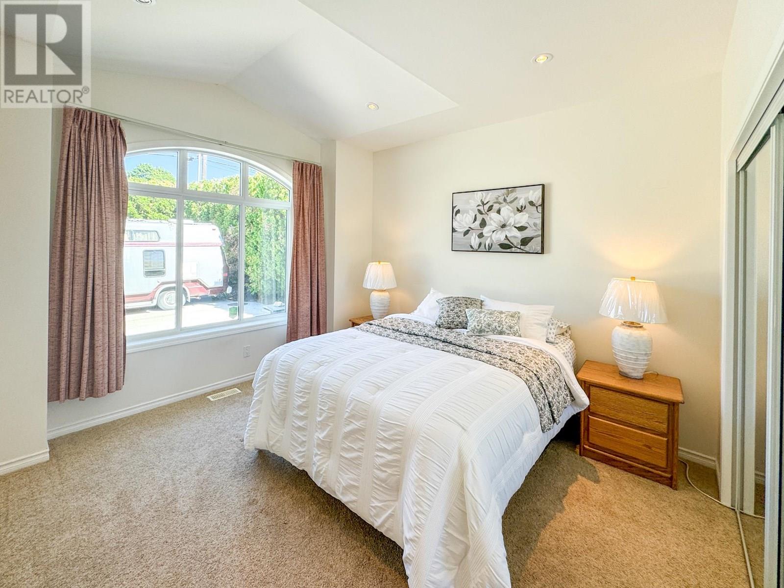 8503 Kingfisher Drive, Osoyoos