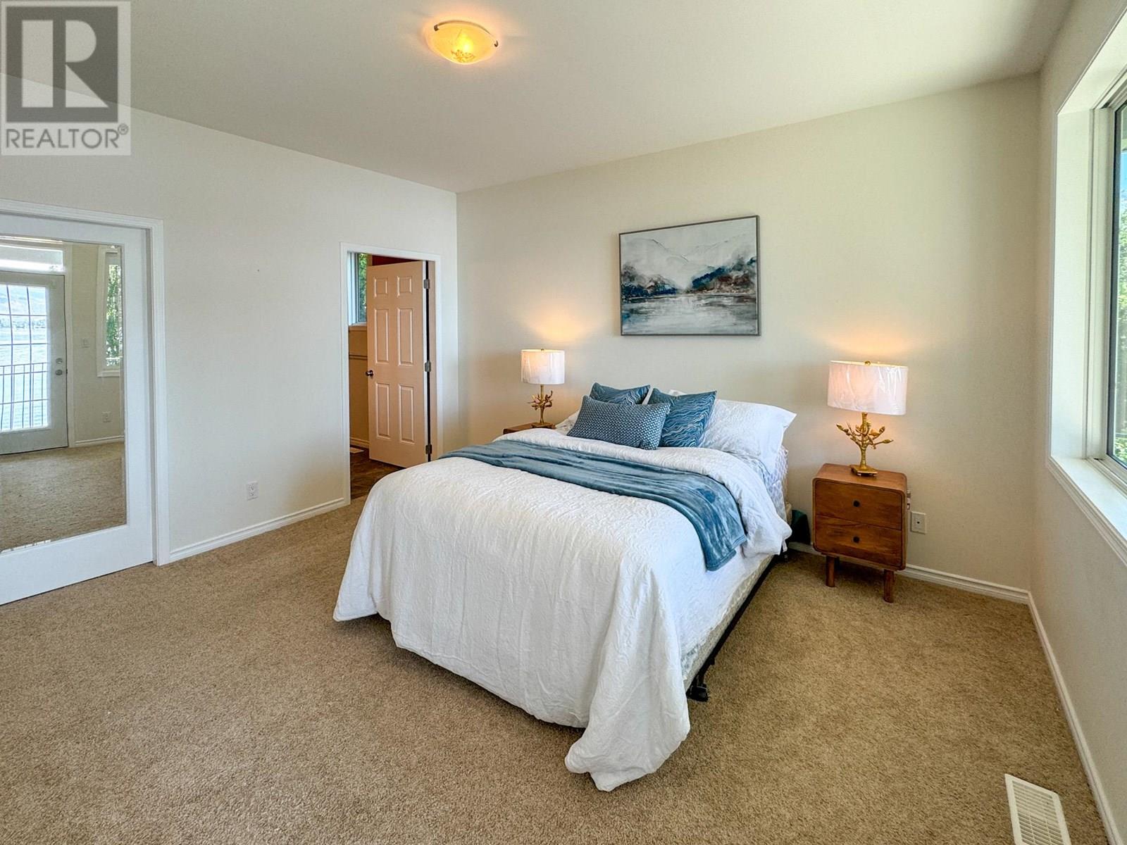 8503 Kingfisher Drive, Osoyoos