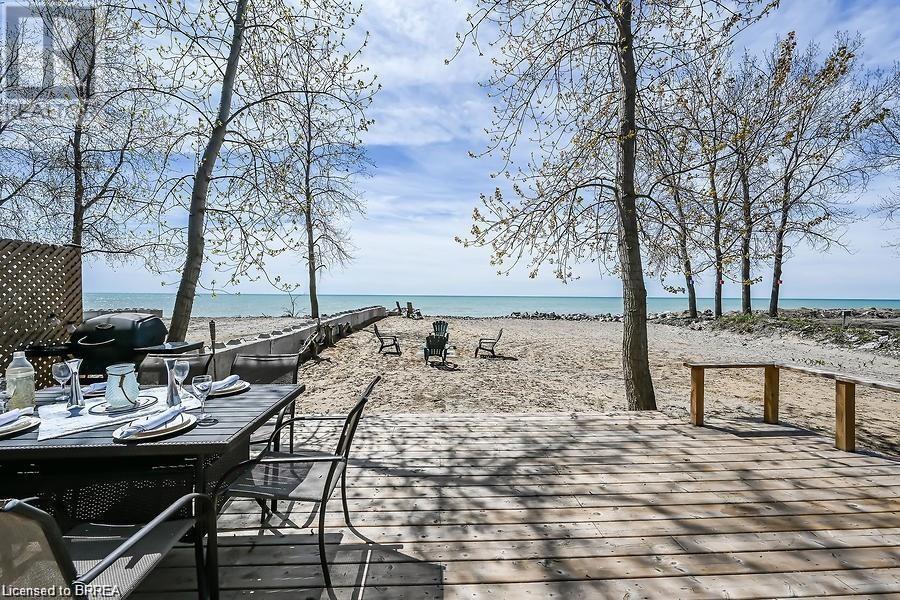 Photo 21 of 57 Erie Boulevard, Long Point ON