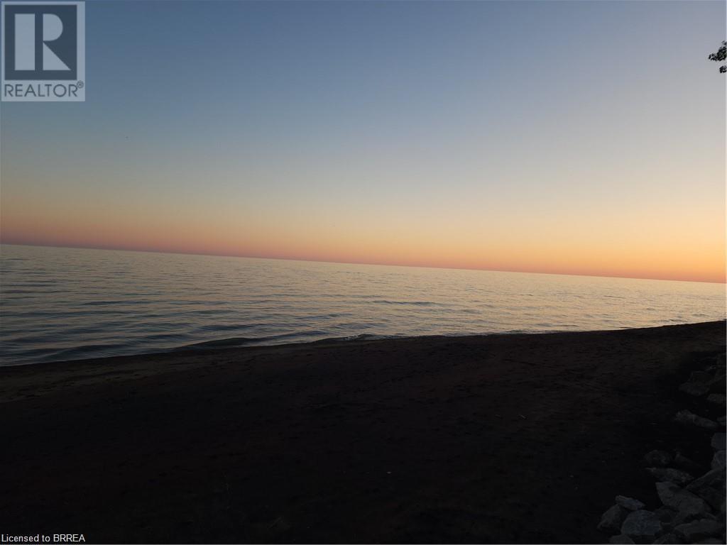 Photo 26 of 57 Erie Boulevard, Long Point ON