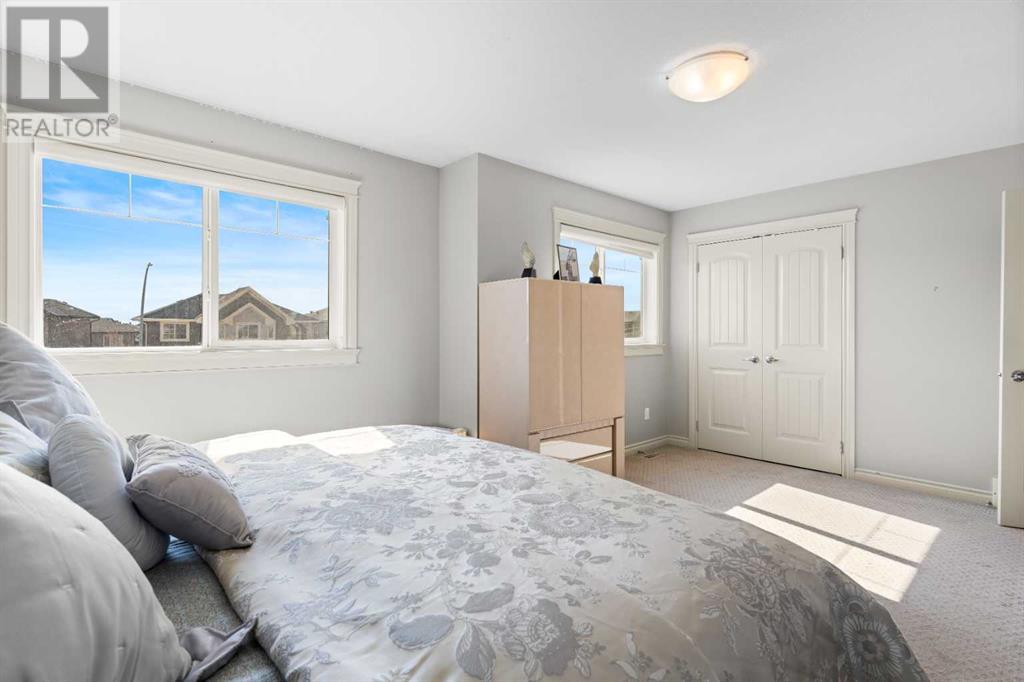 Photo 23 of 409 Kinniburgh Boulevard, Chestermere AB