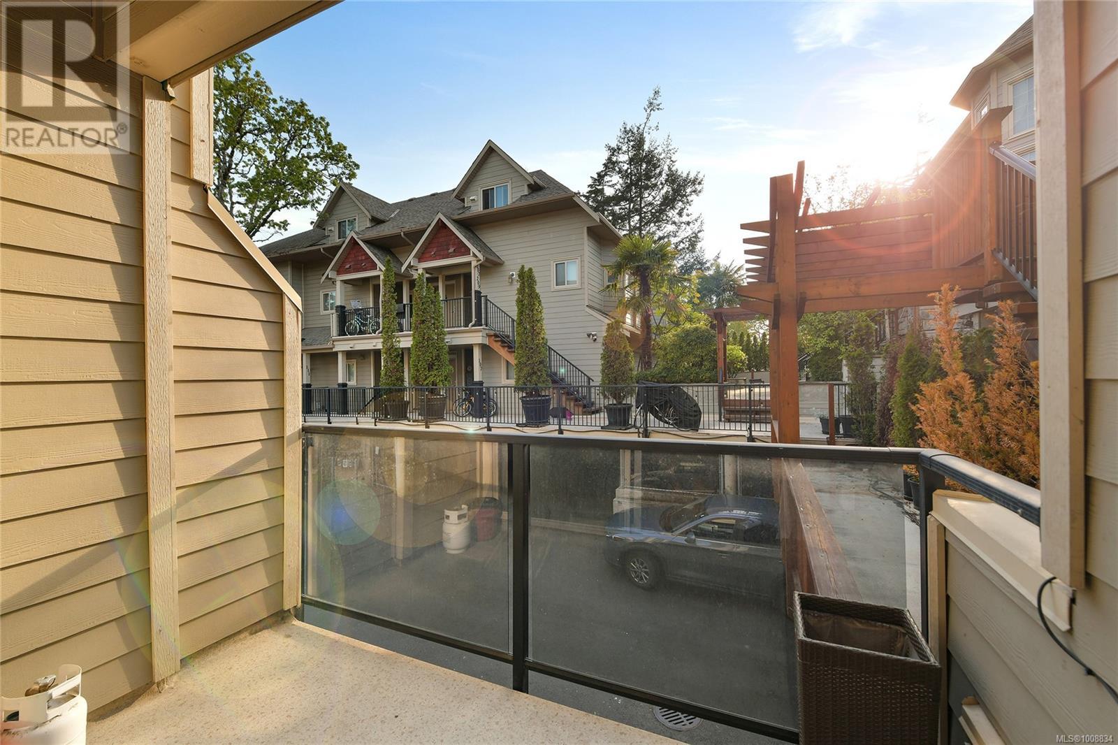 111 785 Station Ave, Langford