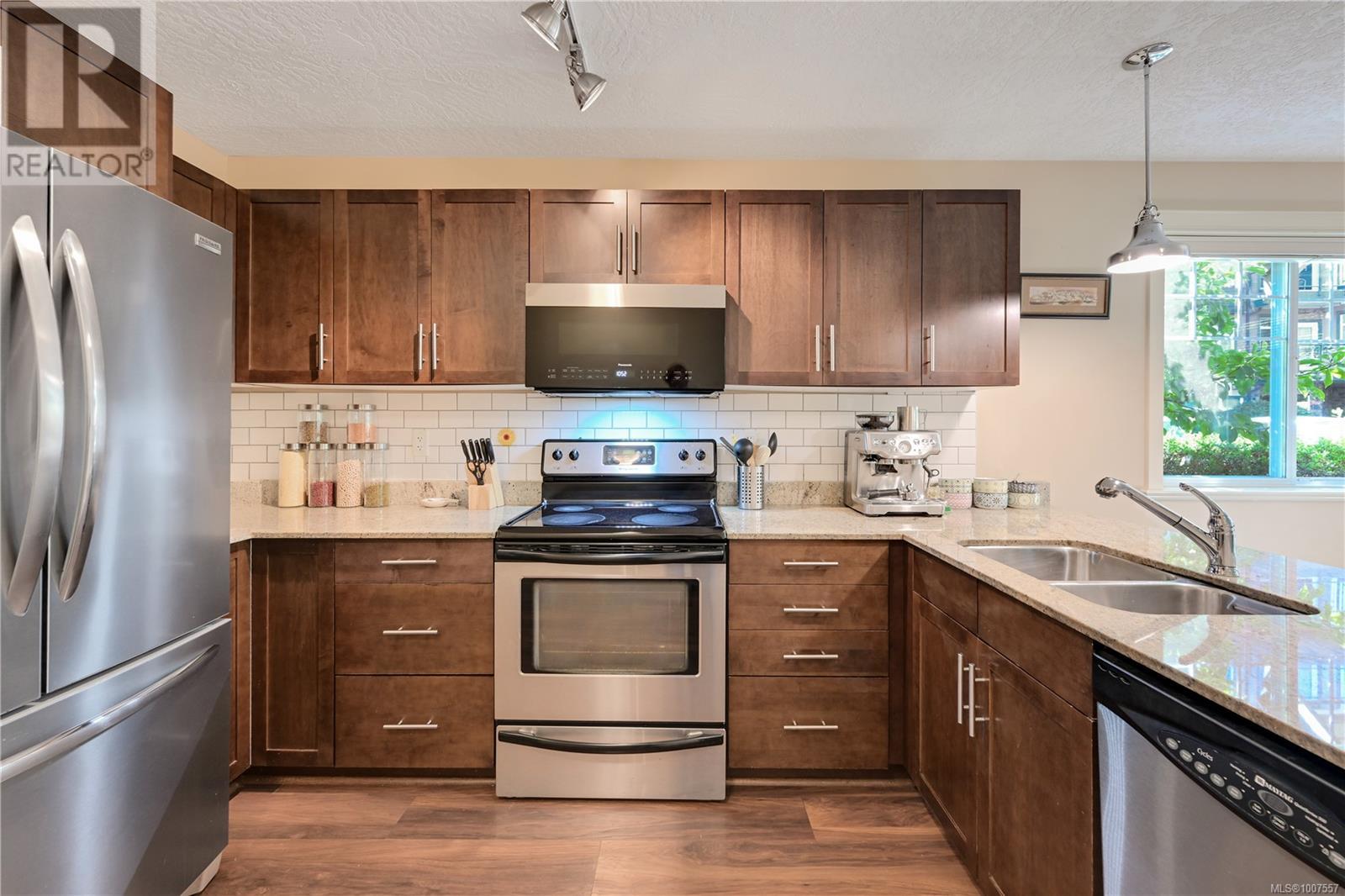 A 2220 Sooke Road, Colwood