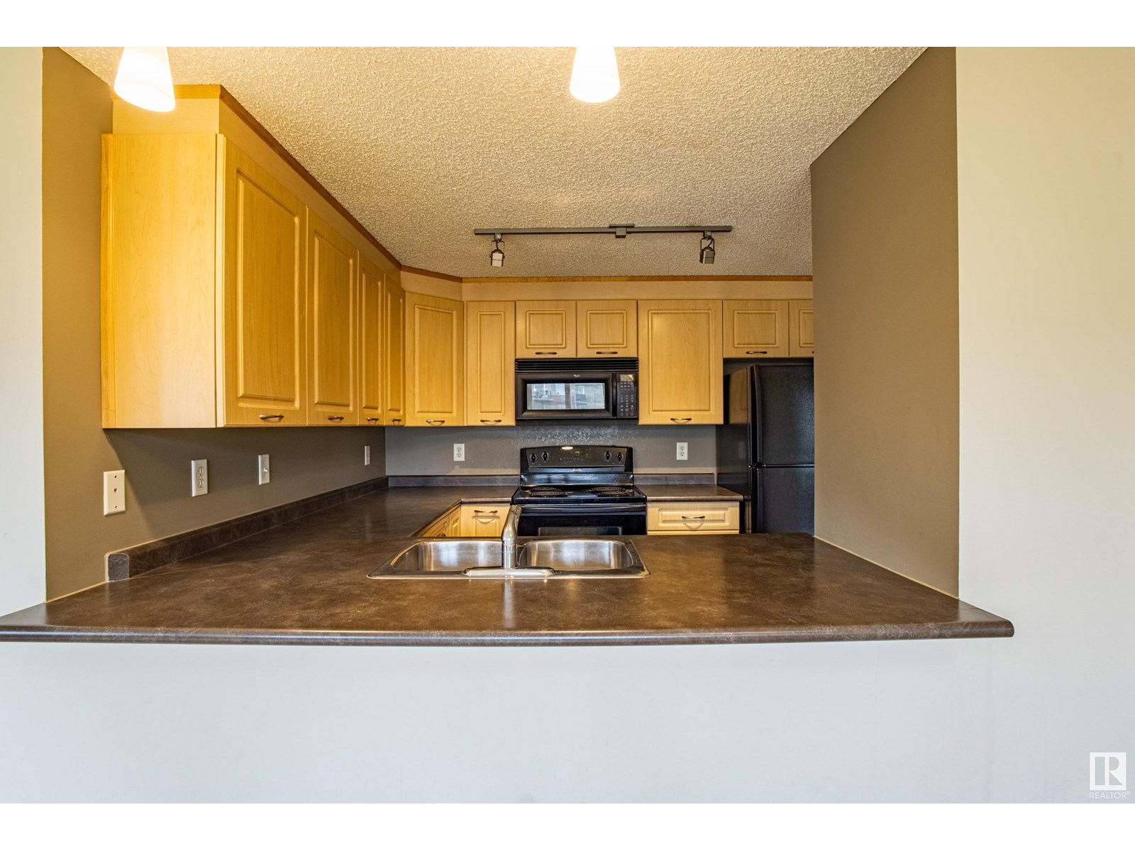 Photo 15 of 319 6315 135 Av Nw, Edmonton AB