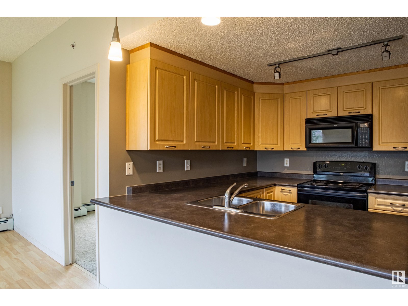 Photo 16 of 319 6315 135 Av Nw, Edmonton AB