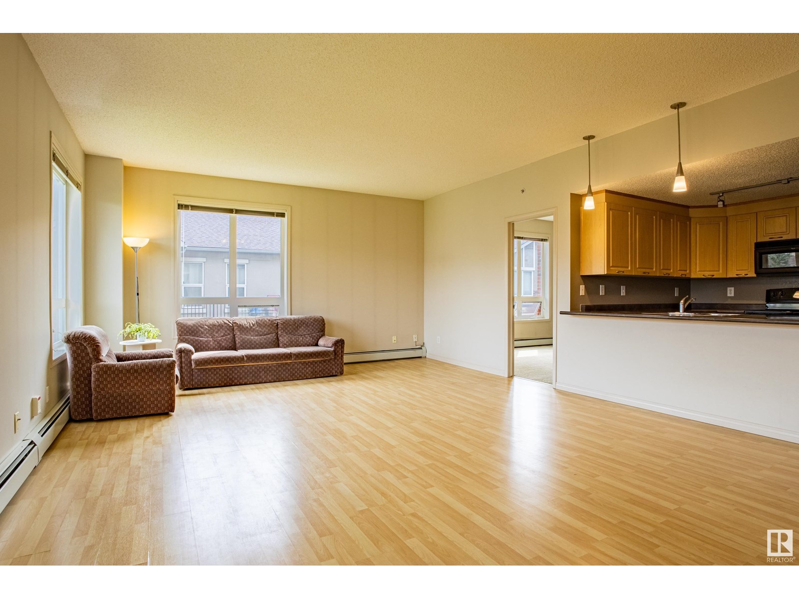 Photo 5 of 319 6315 135 Av Nw, Edmonton AB