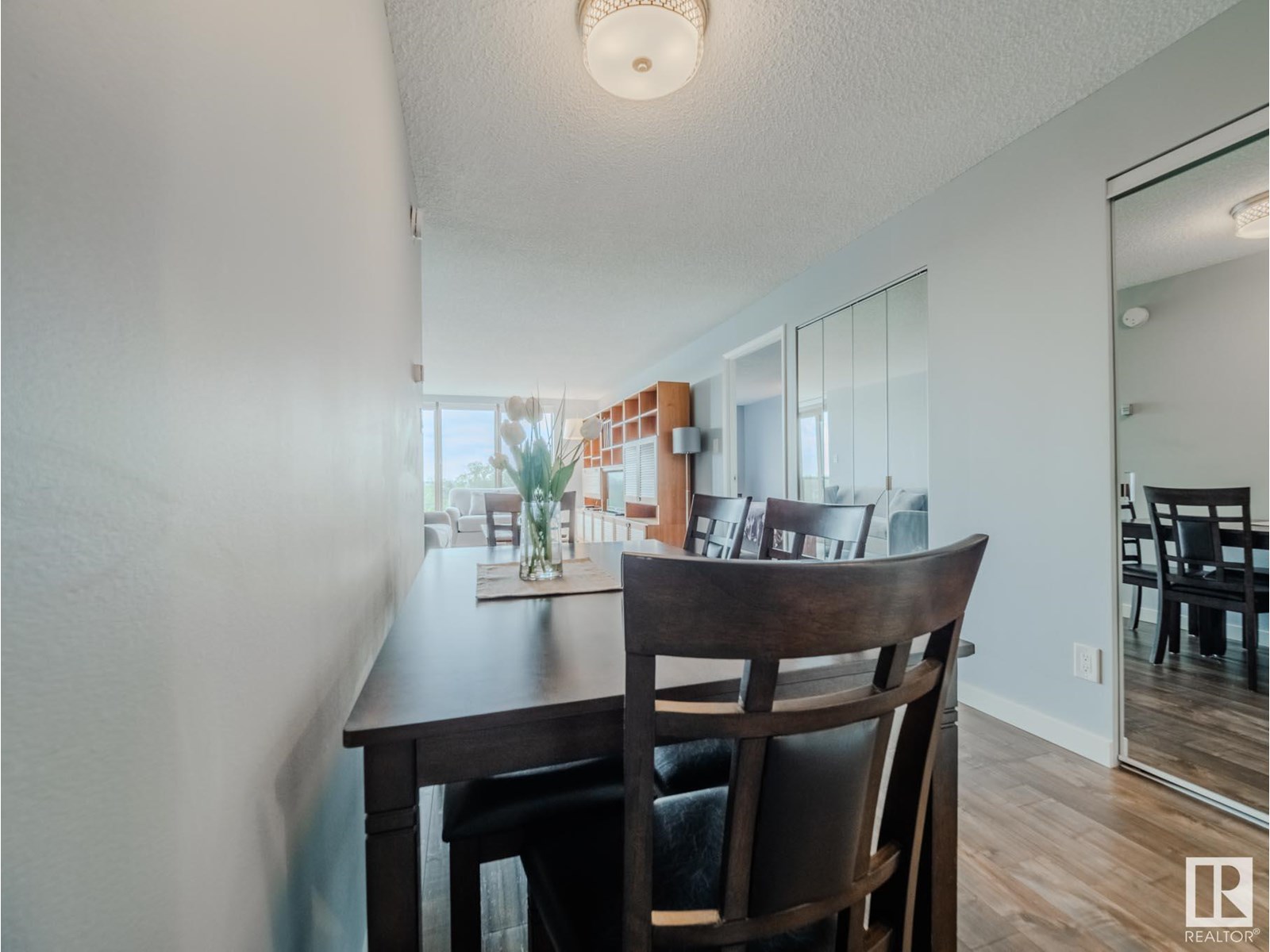 Photo 10 of 600 10149 Saskatchewan Dr Nw, Edmonton AB