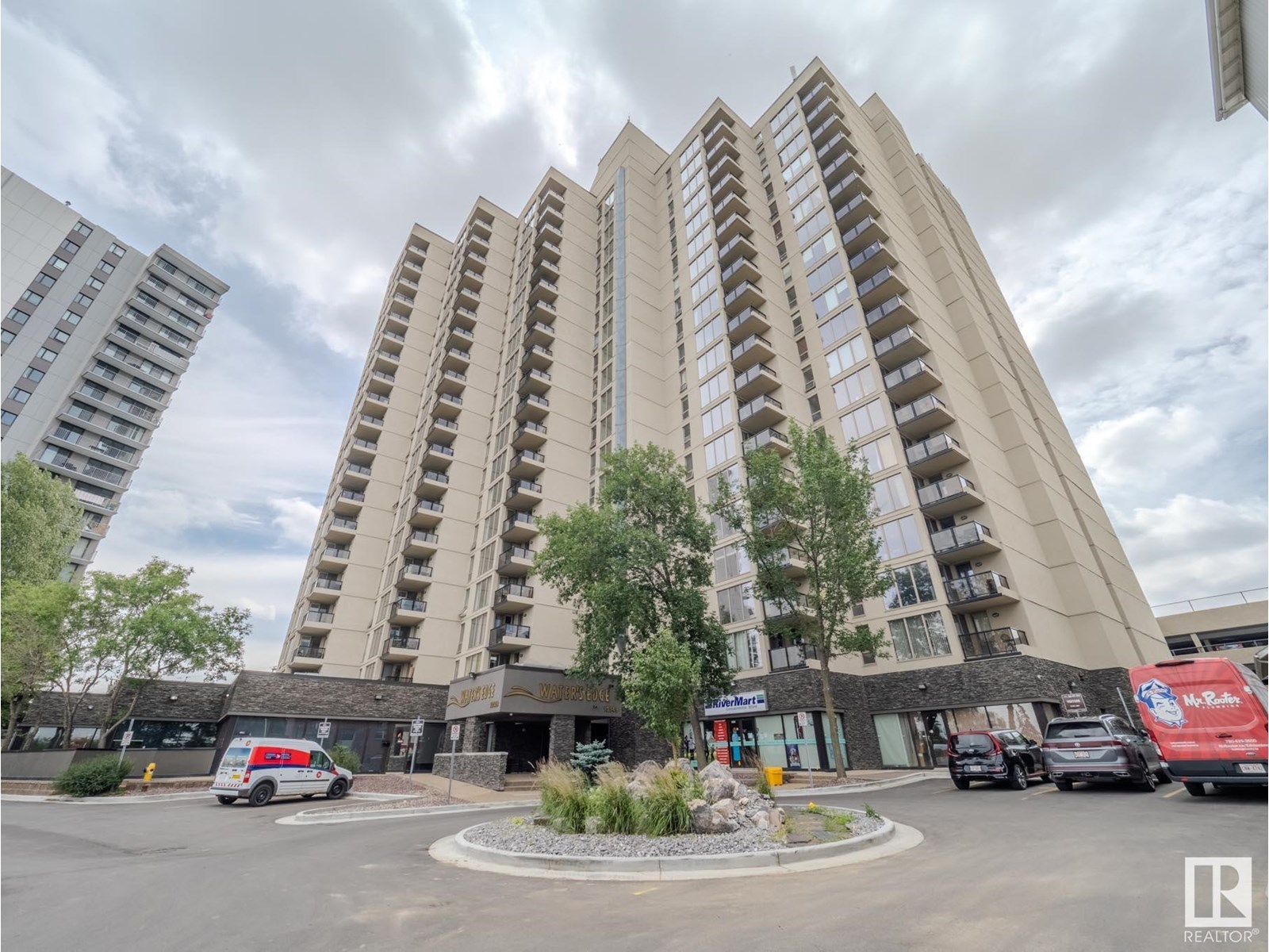Photo 2 of 600 10149 Saskatchewan Dr Nw, Edmonton AB