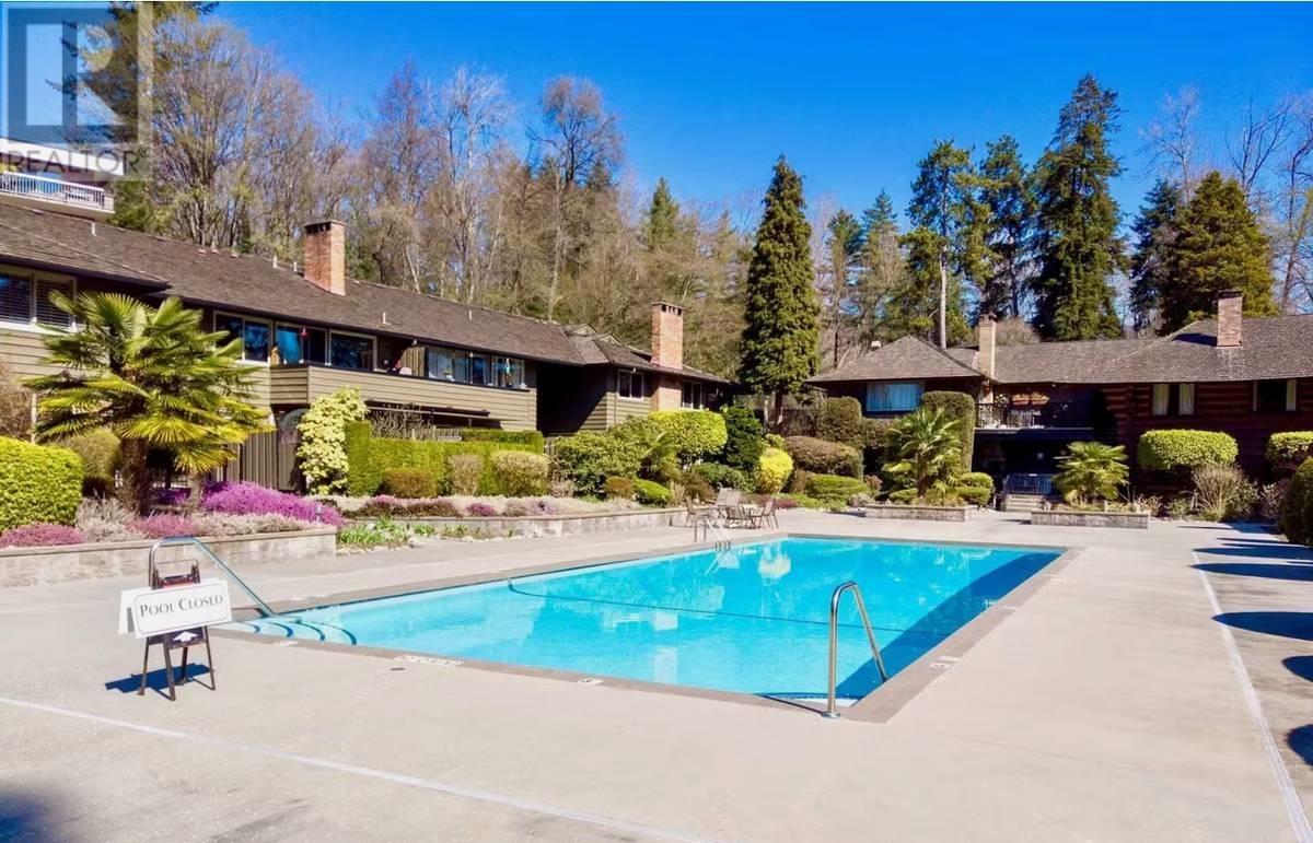 1239 235 KEITH ROAD, West Vancouver
