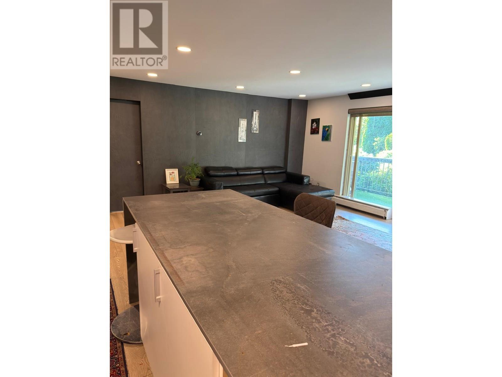 1239 235 KEITH ROAD, West Vancouver