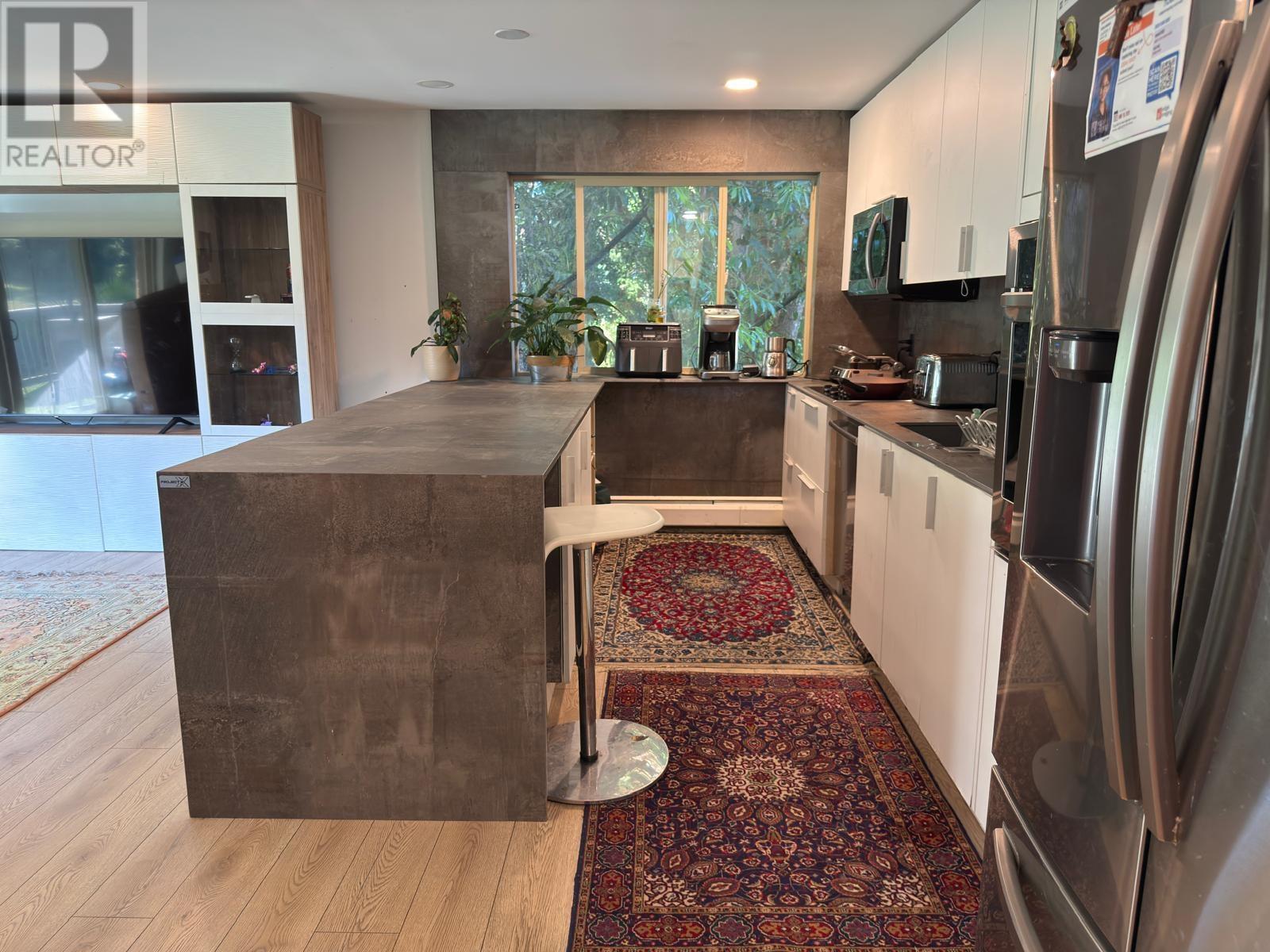 1239 235 KEITH ROAD, West Vancouver