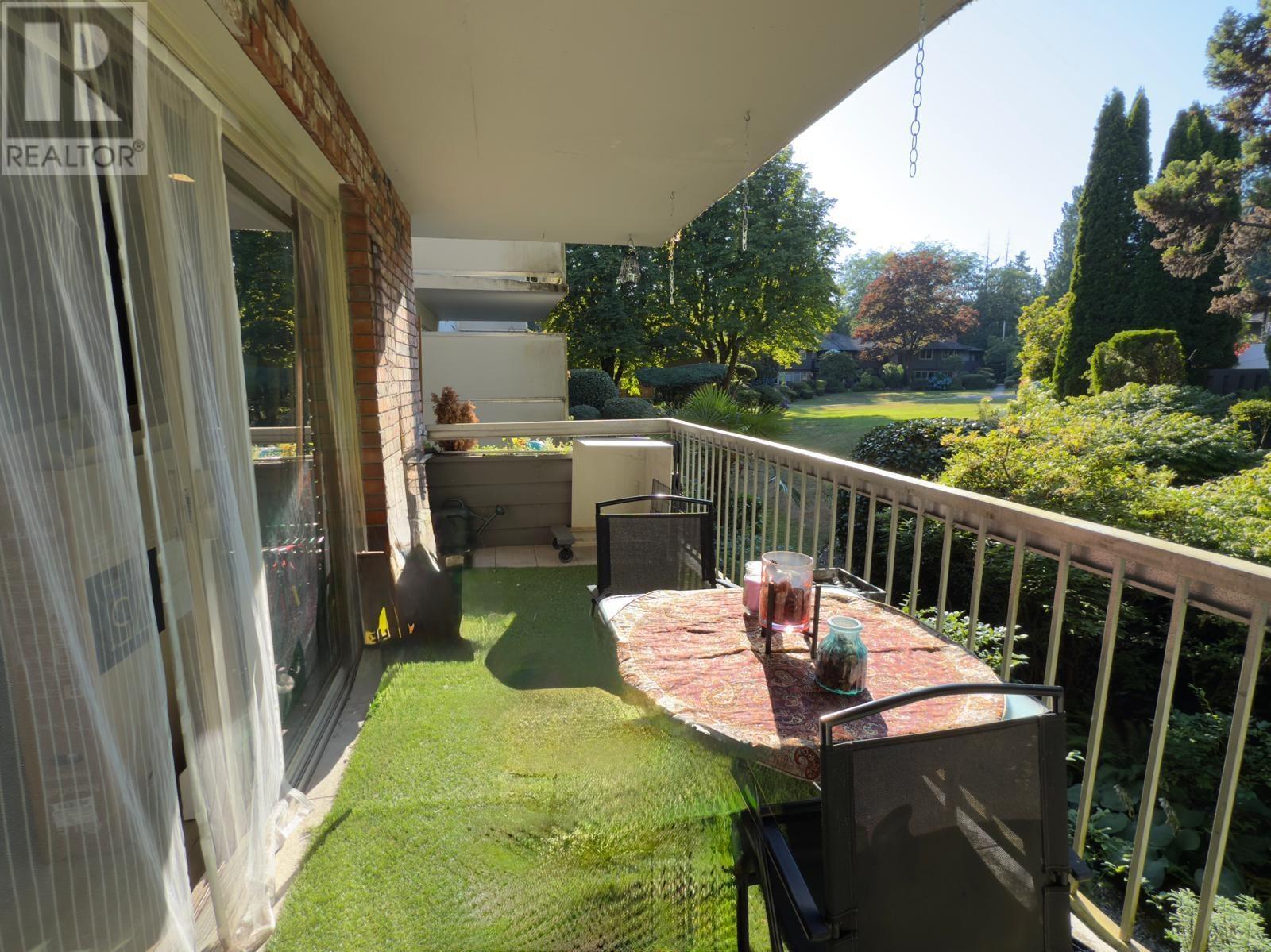 1239 235 KEITH ROAD, West Vancouver