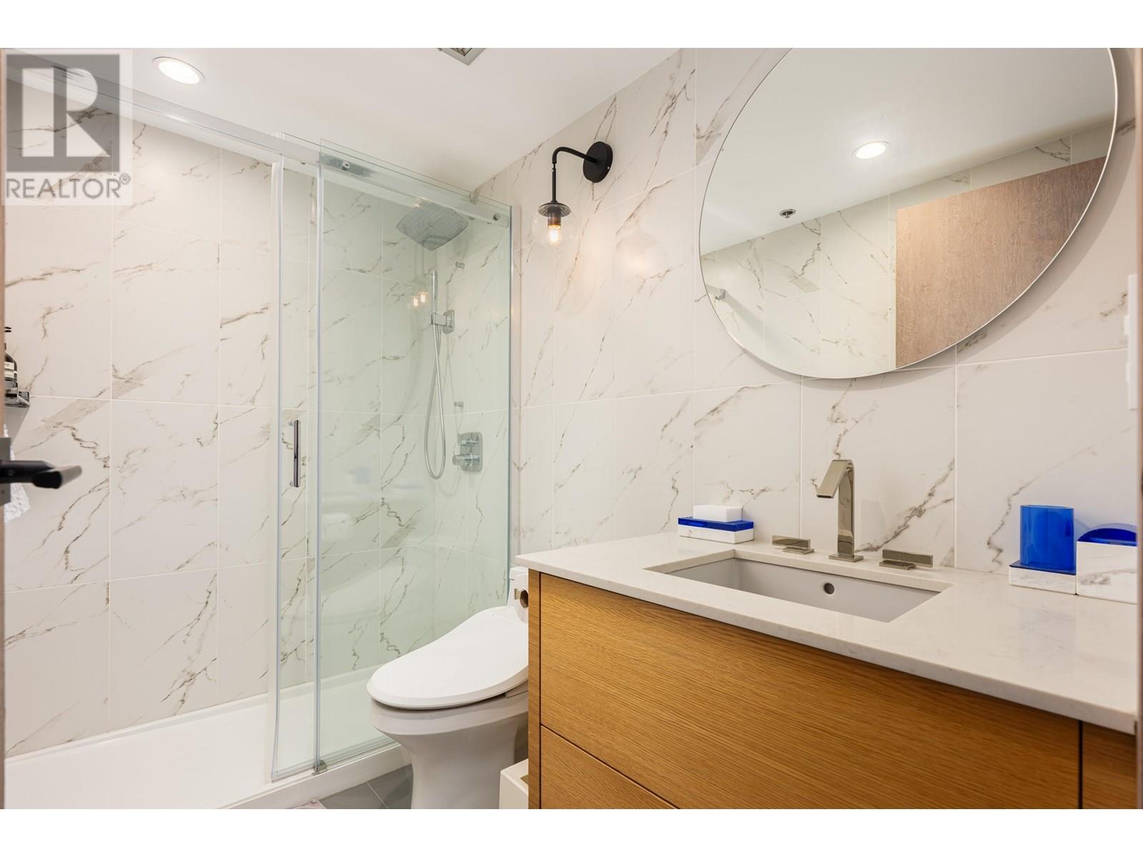 Photo 6 of 805 388 Drake Street, Vancouver BC