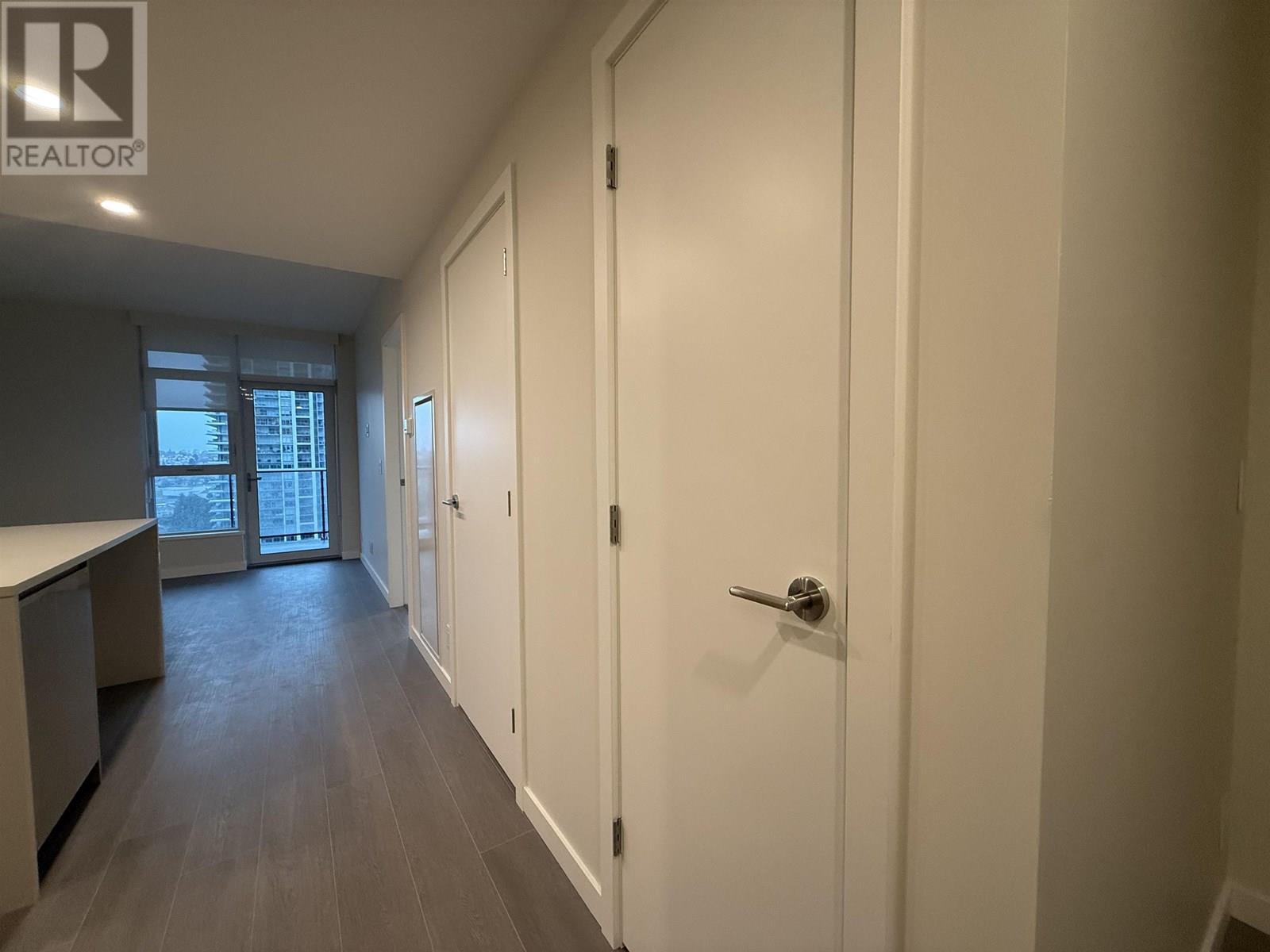 Photo 3 of 2807 2108 Gilmore Avenue, Burnaby BC
