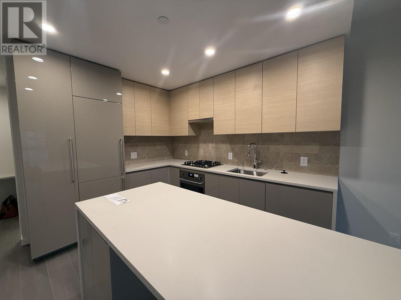 Photo 7 of 2807 2108 Gilmore Avenue, Burnaby BC