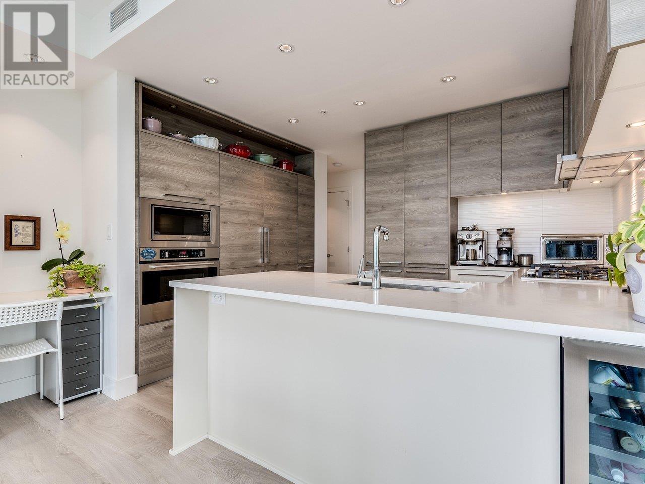 Photo 12 of 808 7303 Noble Lane, Burnaby BC
