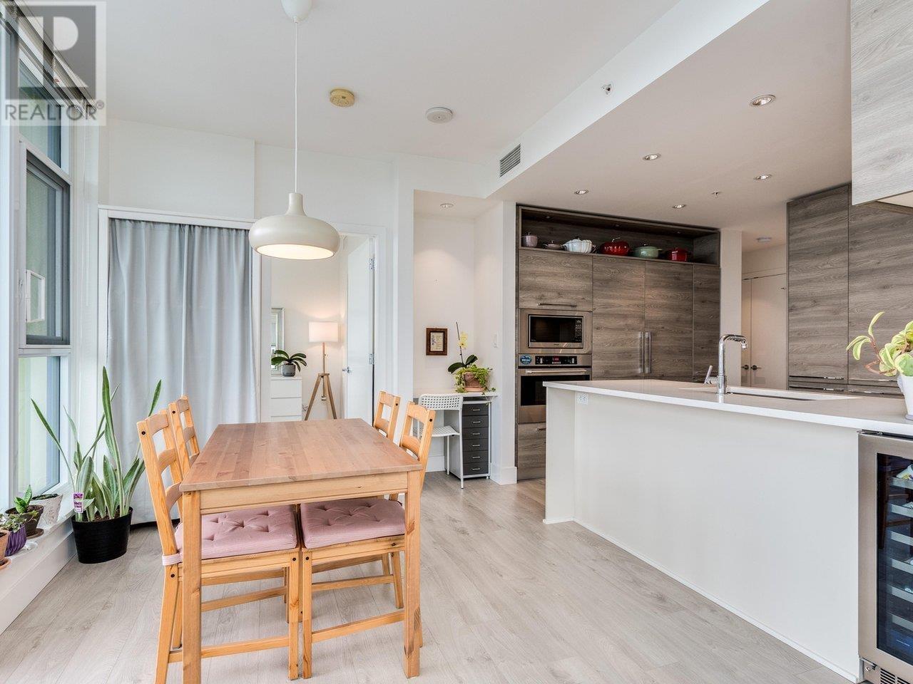Photo 11 of 808 7303 Noble Lane, Burnaby BC