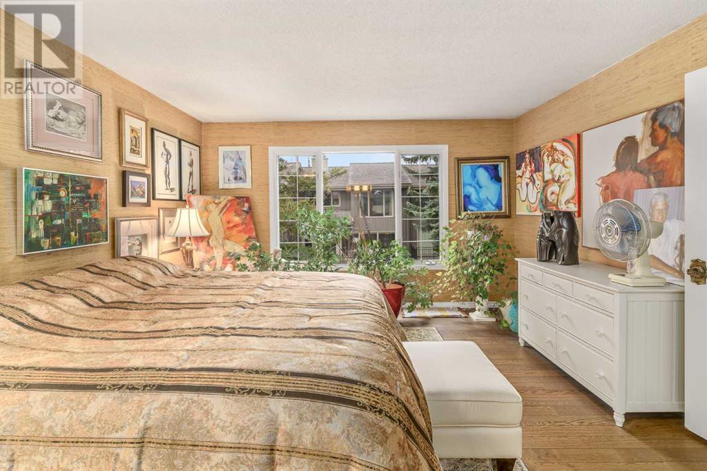 Single Family House for Sale in   Varsity Estates Drive NW Varsity Calgary 