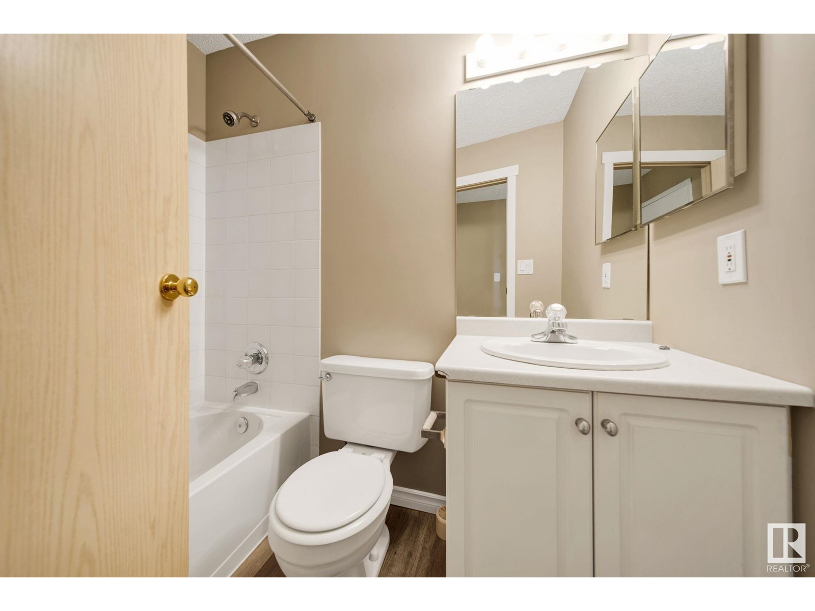 Photo 27 of 401 4220 139 Ave Nw Nw, Edmonton AB