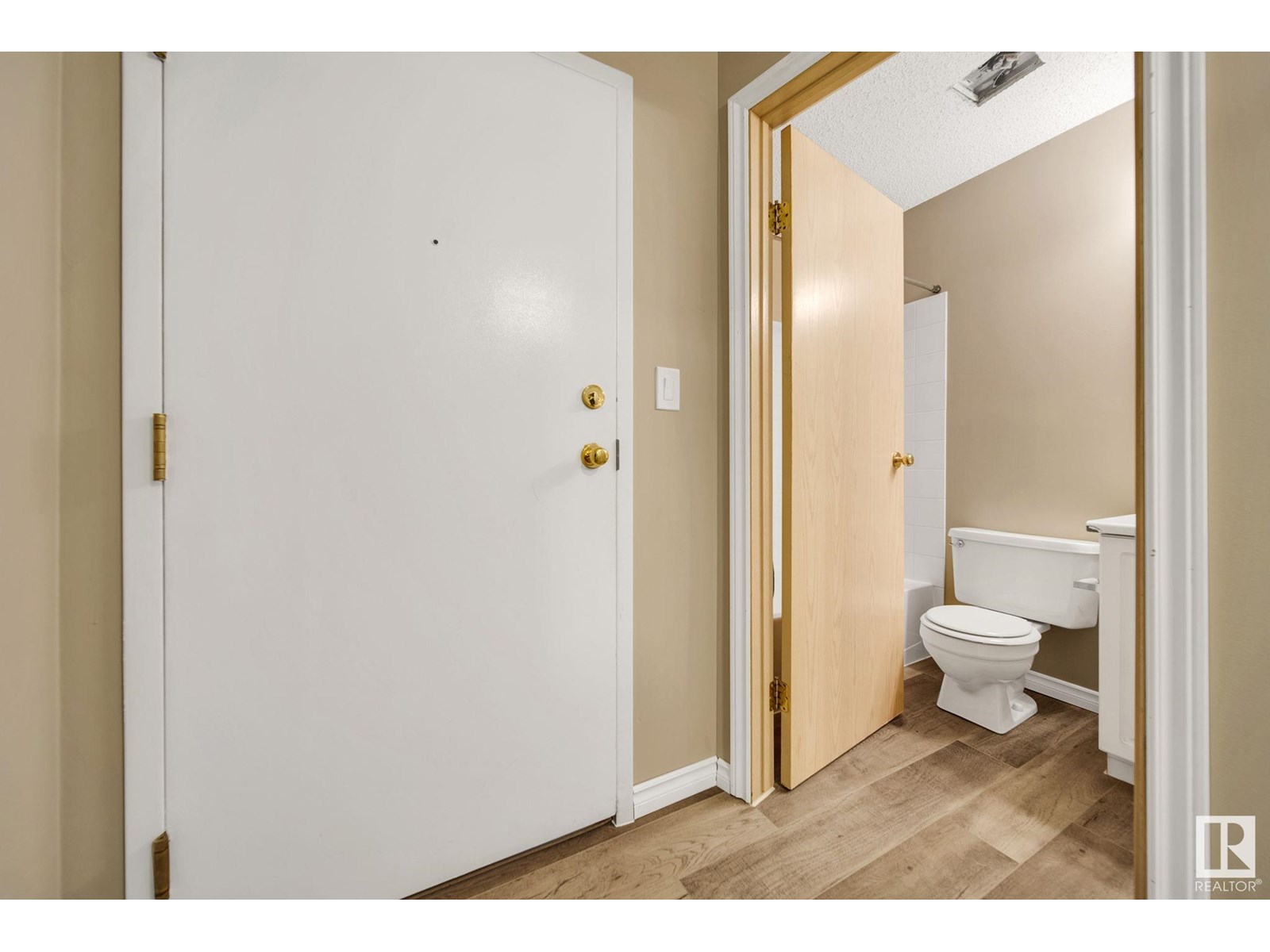 Photo 31 of 401 4220 139 Ave Nw Nw, Edmonton AB