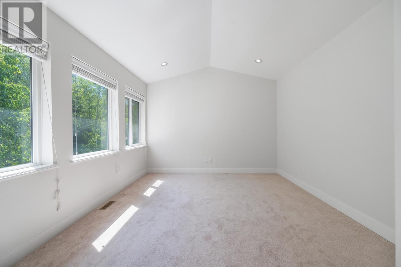 Photo 3 of 1521 Shore View Place, Coquitlam BC