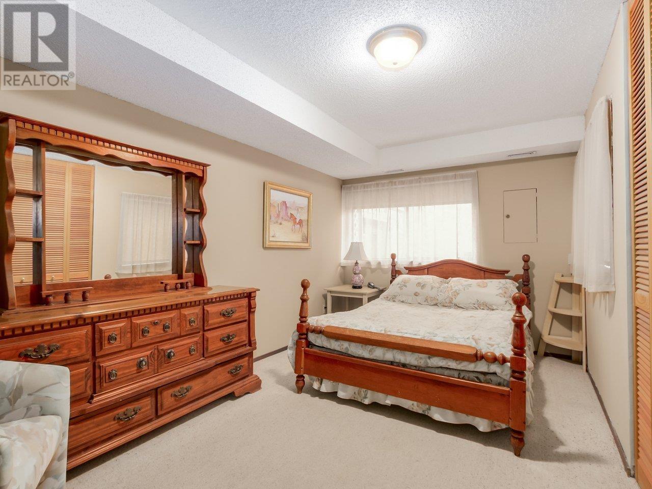 6490 WELLINGTON PLACE, West Vancouver