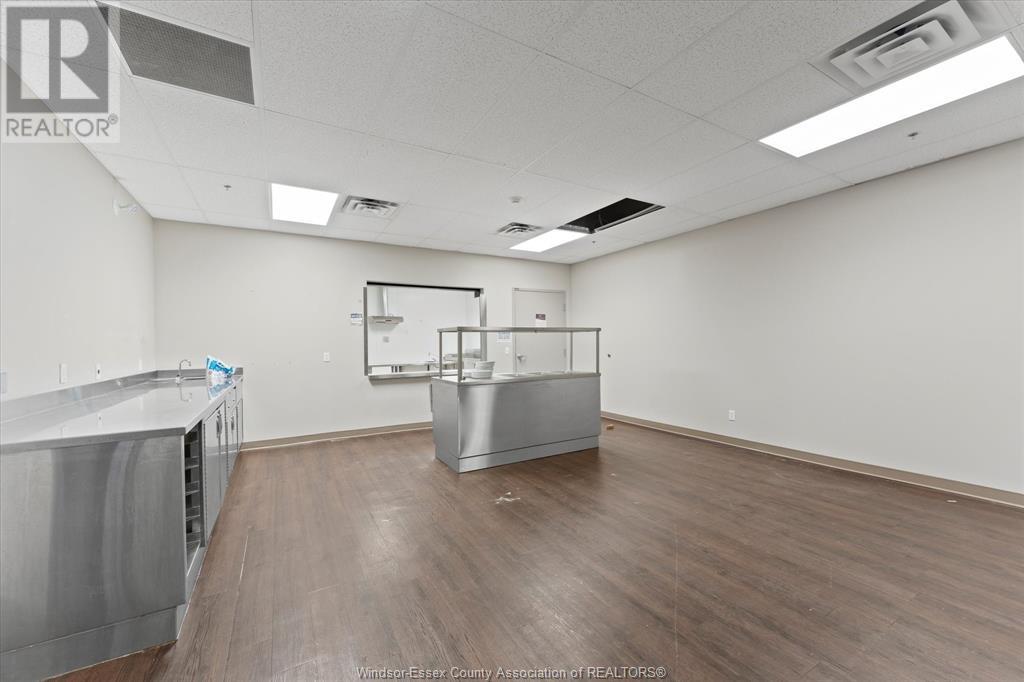 Photo 26 of 736 744 Ouellette Avenue, Windsor ON