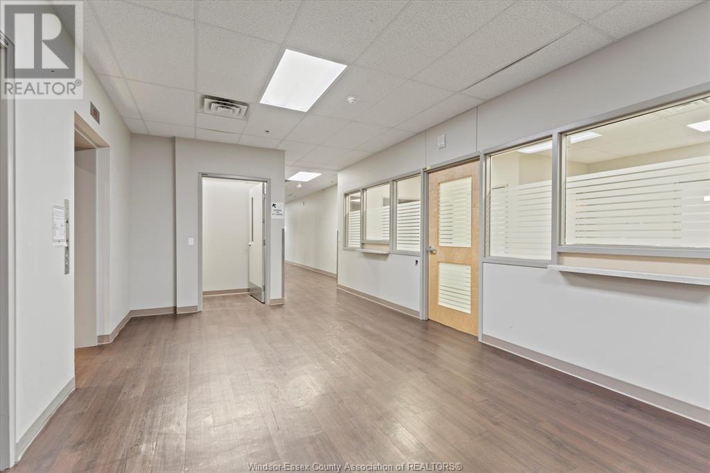 Photo 14 of 736 744 Ouellette Avenue, Windsor ON