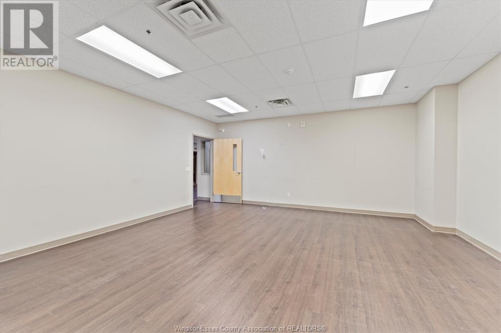 Photo 8 of 736 744 Ouellette Avenue, Windsor ON