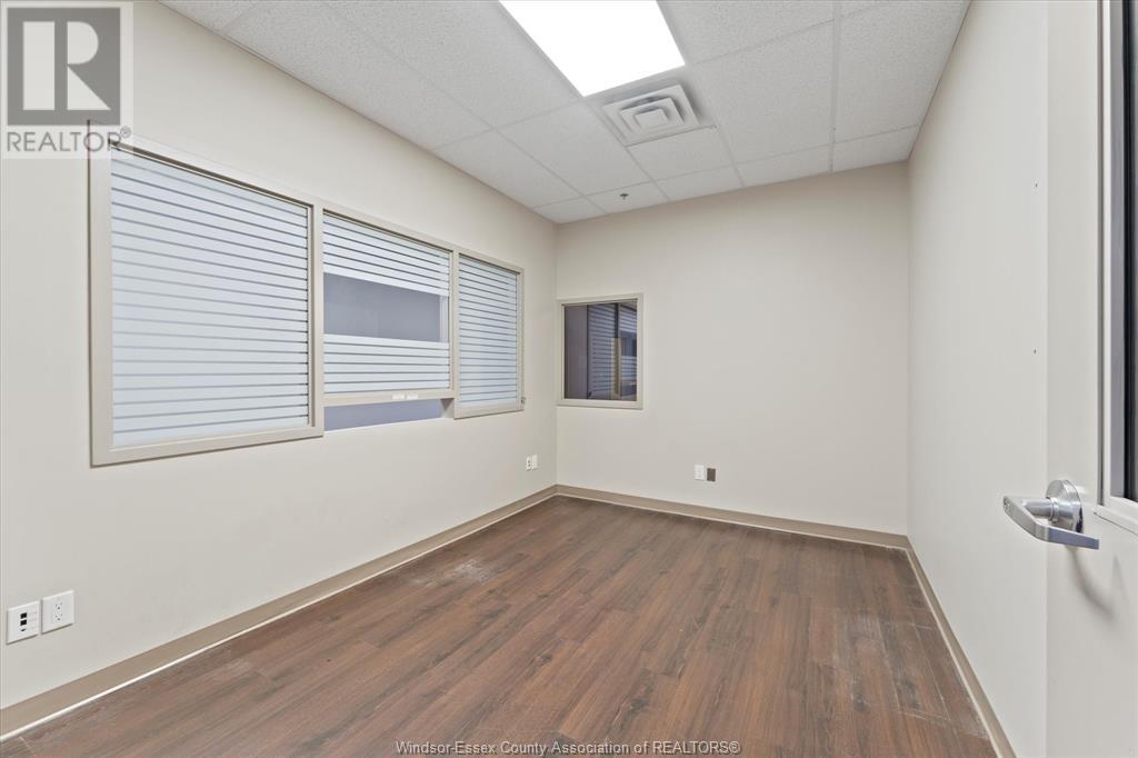 Photo 9 of 736 744 Ouellette Avenue, Windsor ON