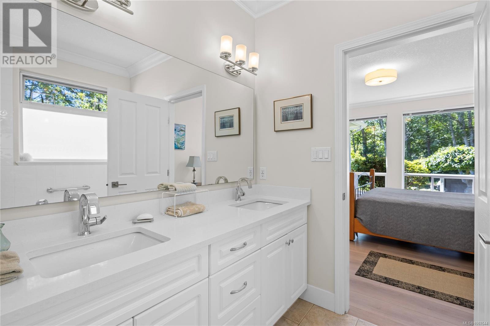 Photo 32 of 636 Morningstar Dr, Parksville BC