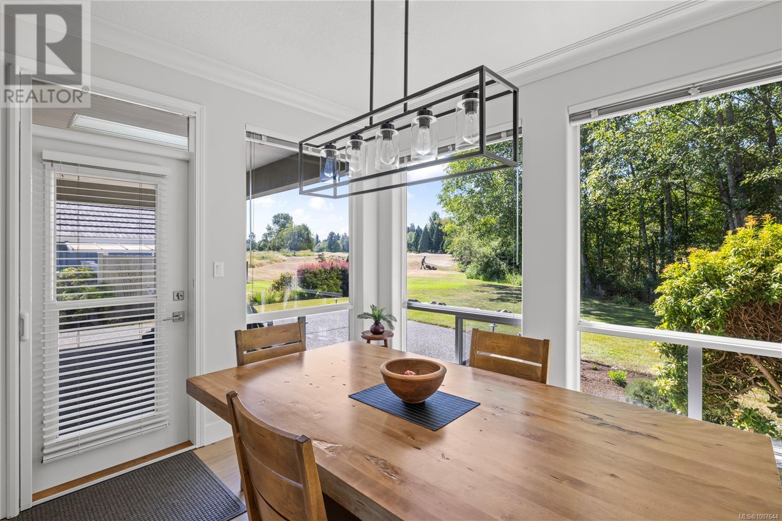 Photo 6 of 636 Morningstar Dr, Parksville BC