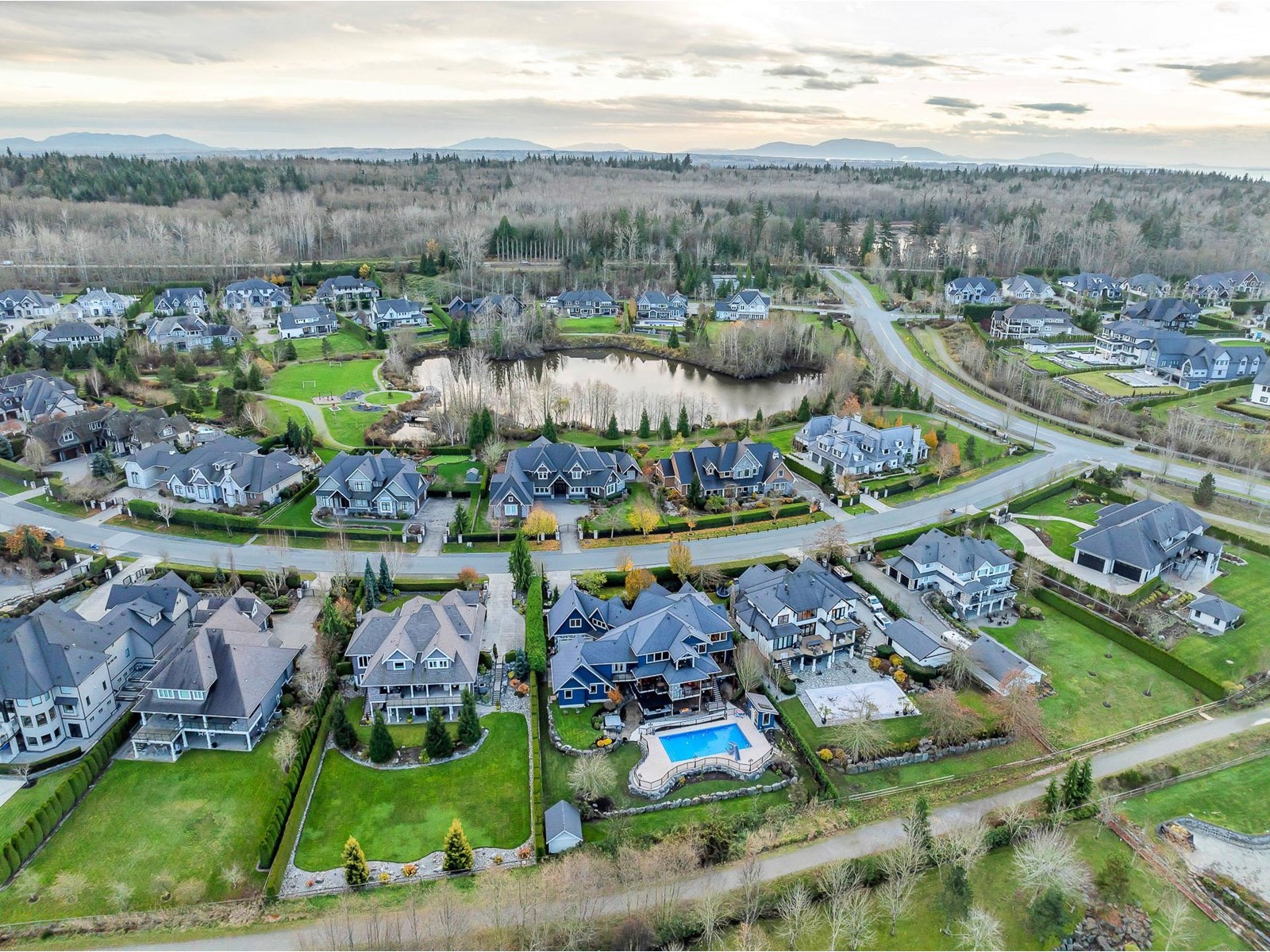 Photo 6 of 20069 2 Avenue, Langley BC