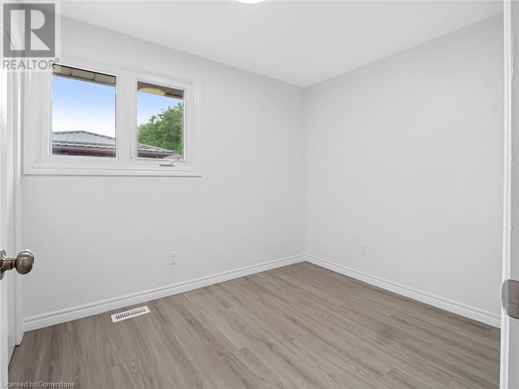 Photo 14 of 68 Ziraldo Drive, St Catharines ON