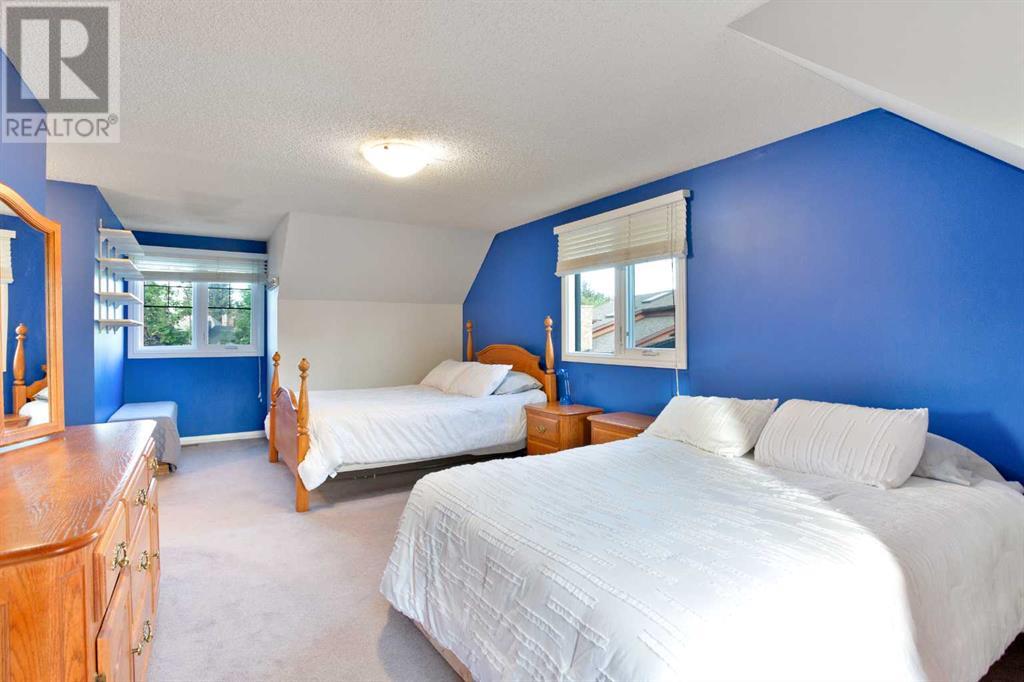 Photo 28 of 39 Canova Close Sw, Calgary AB
