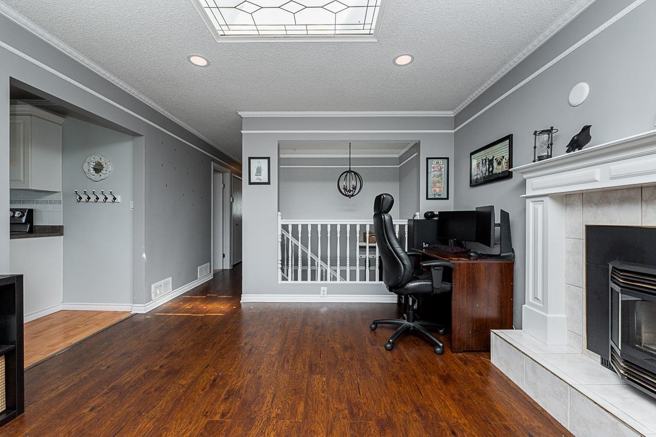 Photo 9 of 32986 4th Avenue, Mission BC