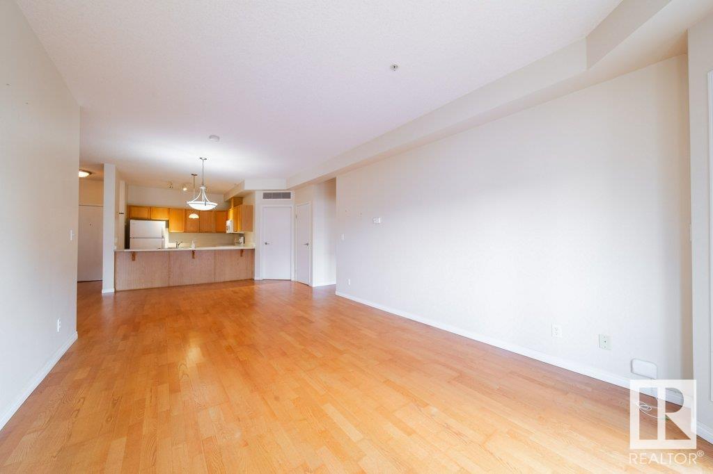 Photo 13 of 303 4304 139 Av Nw, Edmonton AB
